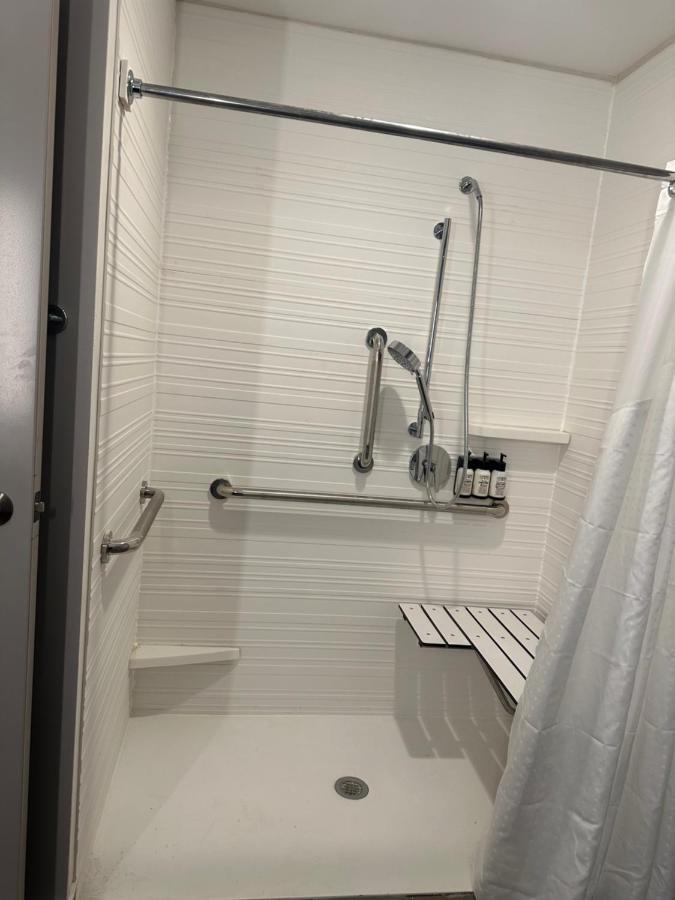 Avid Hotels - Fort Wayne North By Ihg Exterior photo